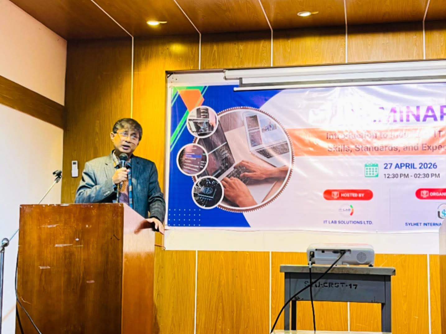 SIU-IT Lab Seminar Connects Students with Real-World IT Industry Practices